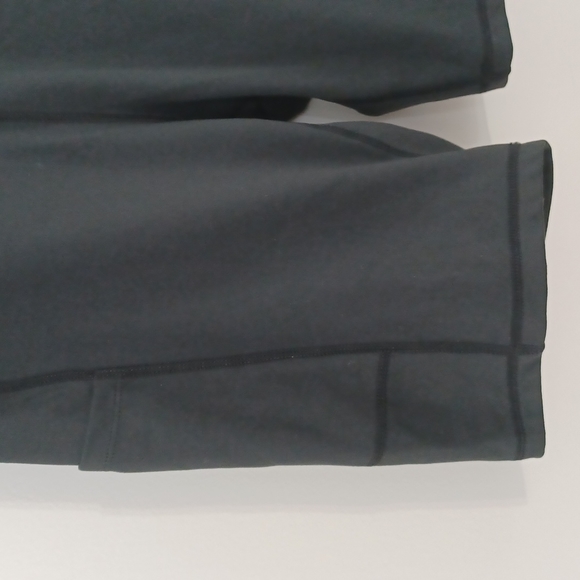 ✨3/$25✨ Cambivo High Waisted Running Shorts - XL - Picture 4 of 6